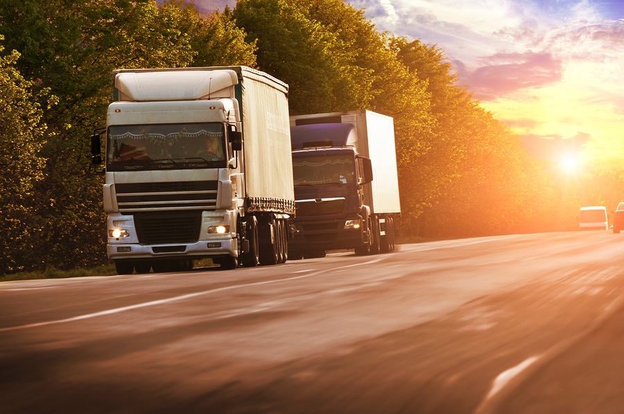 Trucking Laws and Regulations and How They Affect Other Drivers on the Road